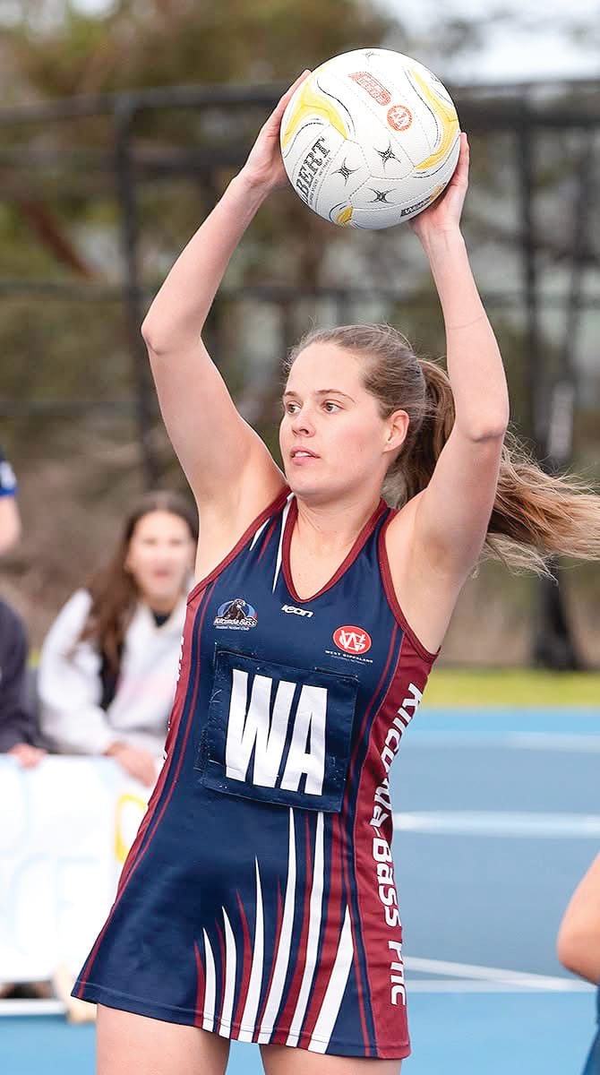 Killy Bass faces strong Cora Lynn - A Grade post image