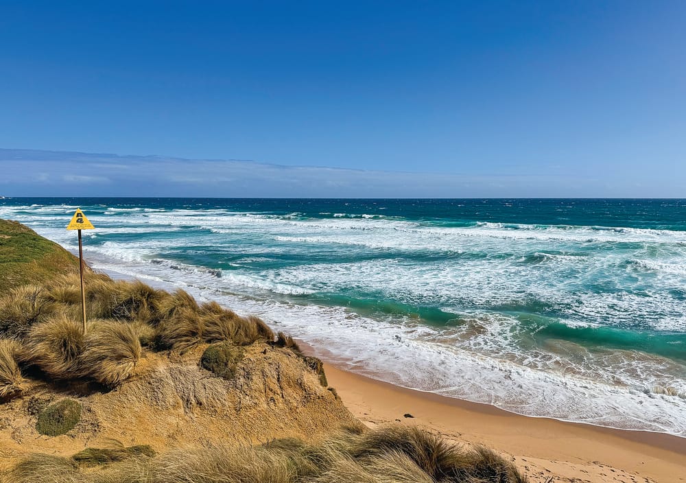 Most dangerous island beaches: Colonnades post image