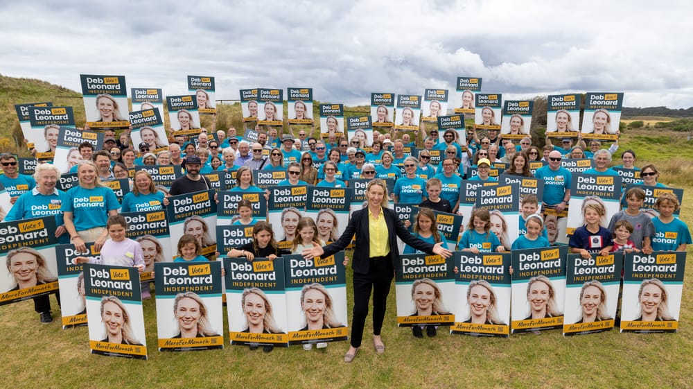 Deb Leonard launches campaign for Monash post image
