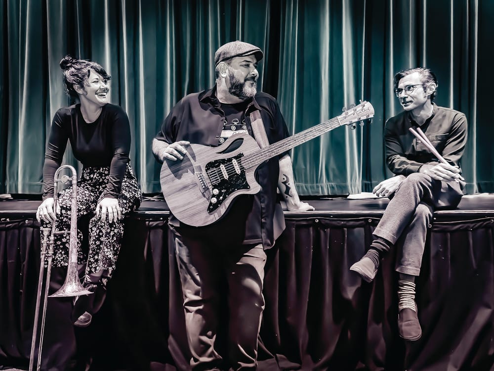 Award winning Bluesman brings it all back home post image