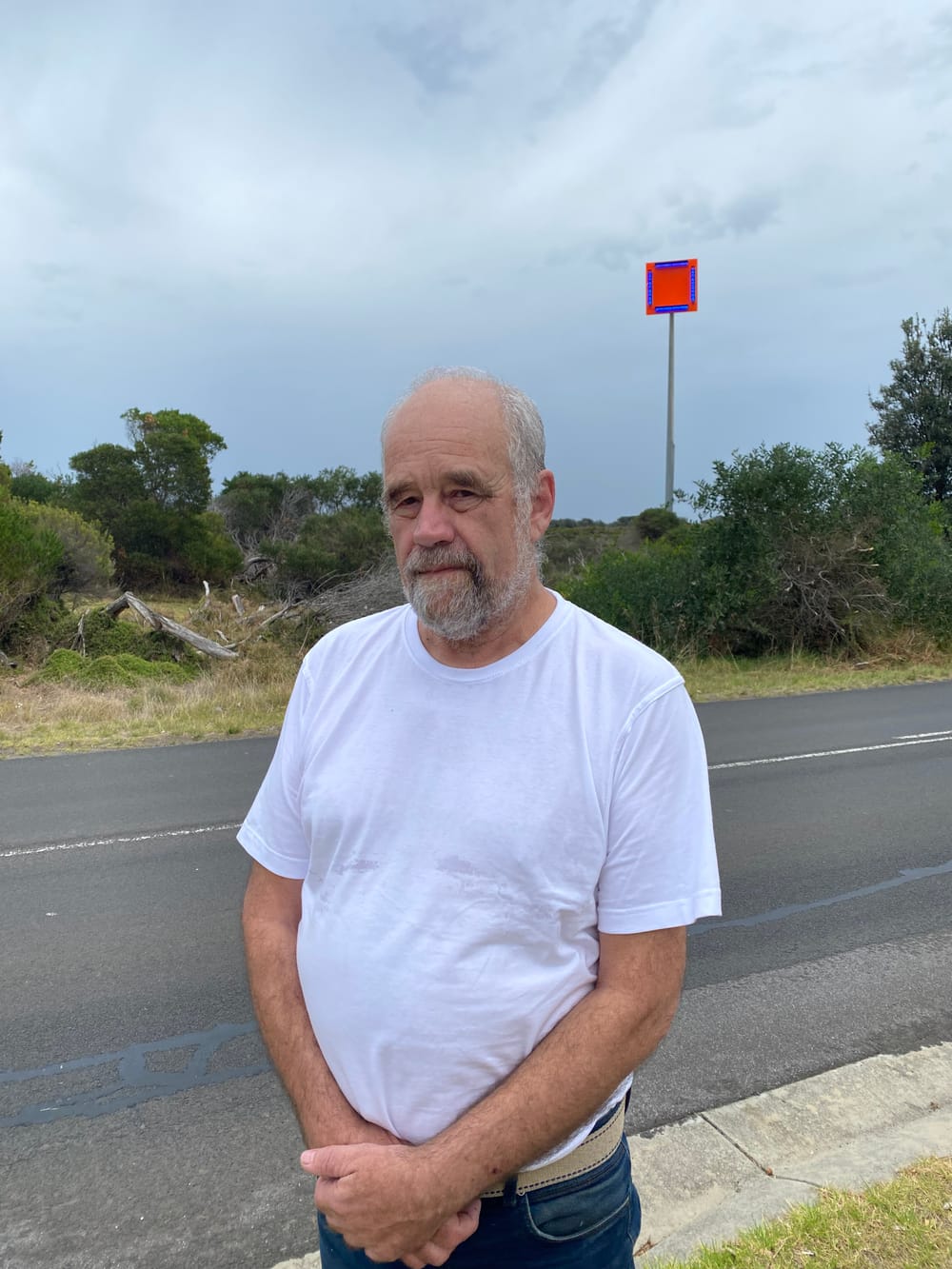 Would-be independent seeks community tick post image