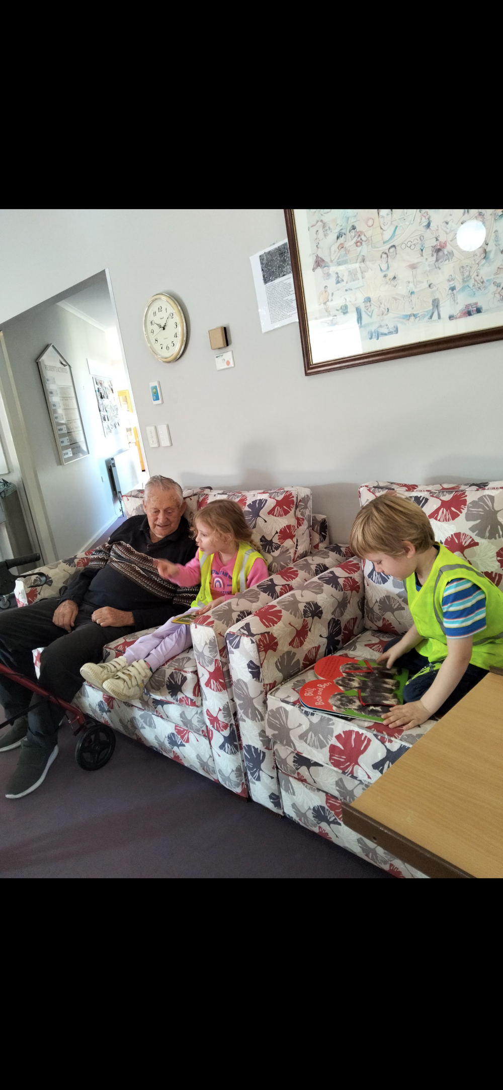 Kinder kids brighten aged care post image