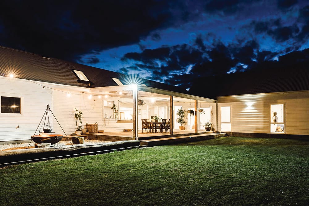 When coastal luxe meets country charm post image