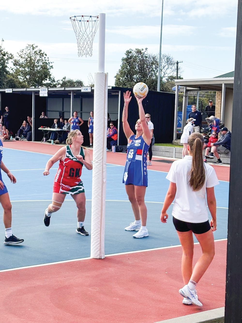 Island take on Tooradin in tough contest post image