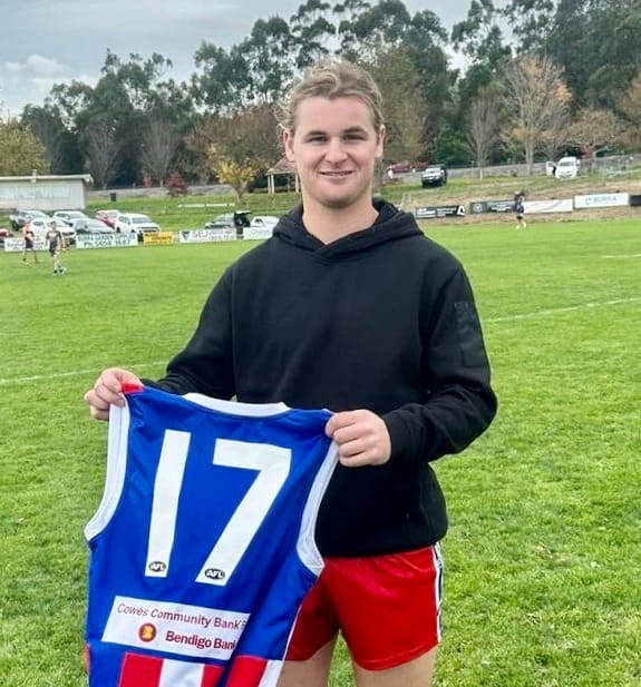 Bulldogs' teamwork triumphs in dominant win over Korumburra post image