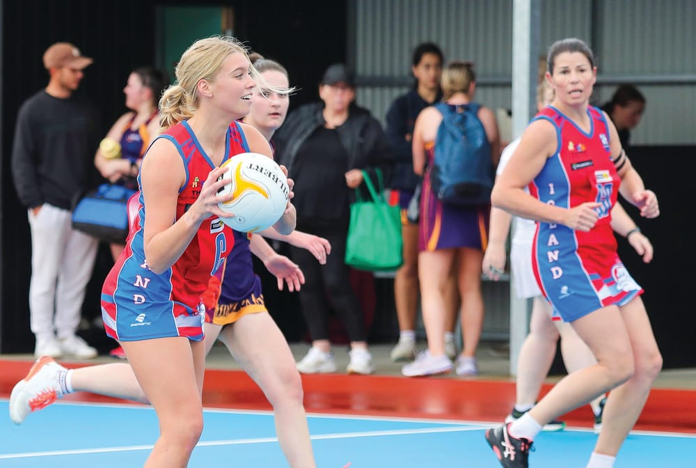 Island netballers take on Warragul in season opener - A grade post image