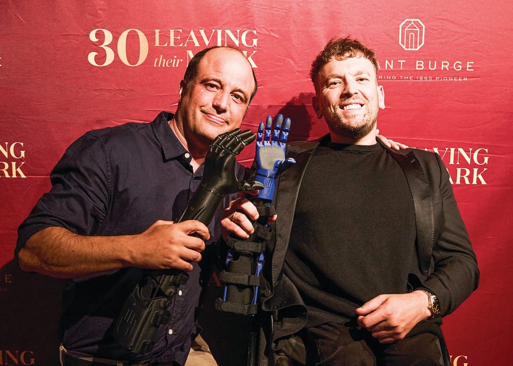 Free 3D Hands award; nothing to wine about! post image