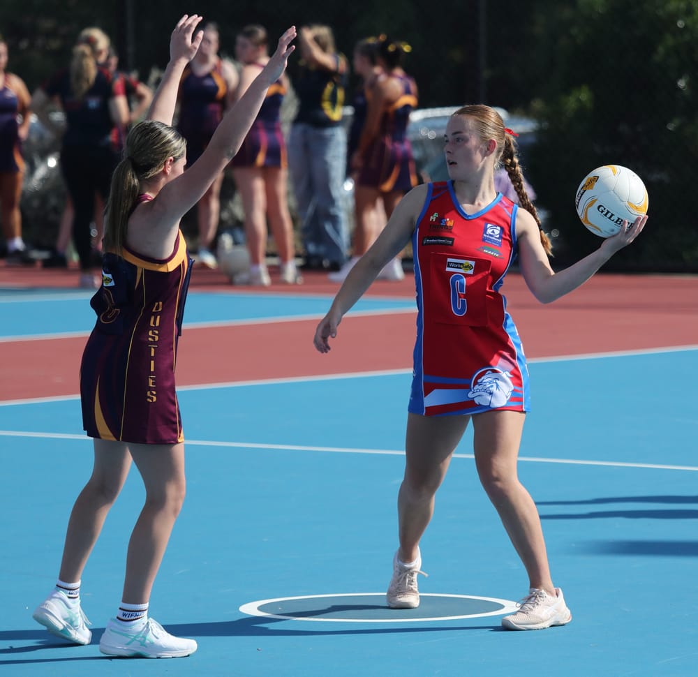 U17s dominate against Warragul Industrials post image