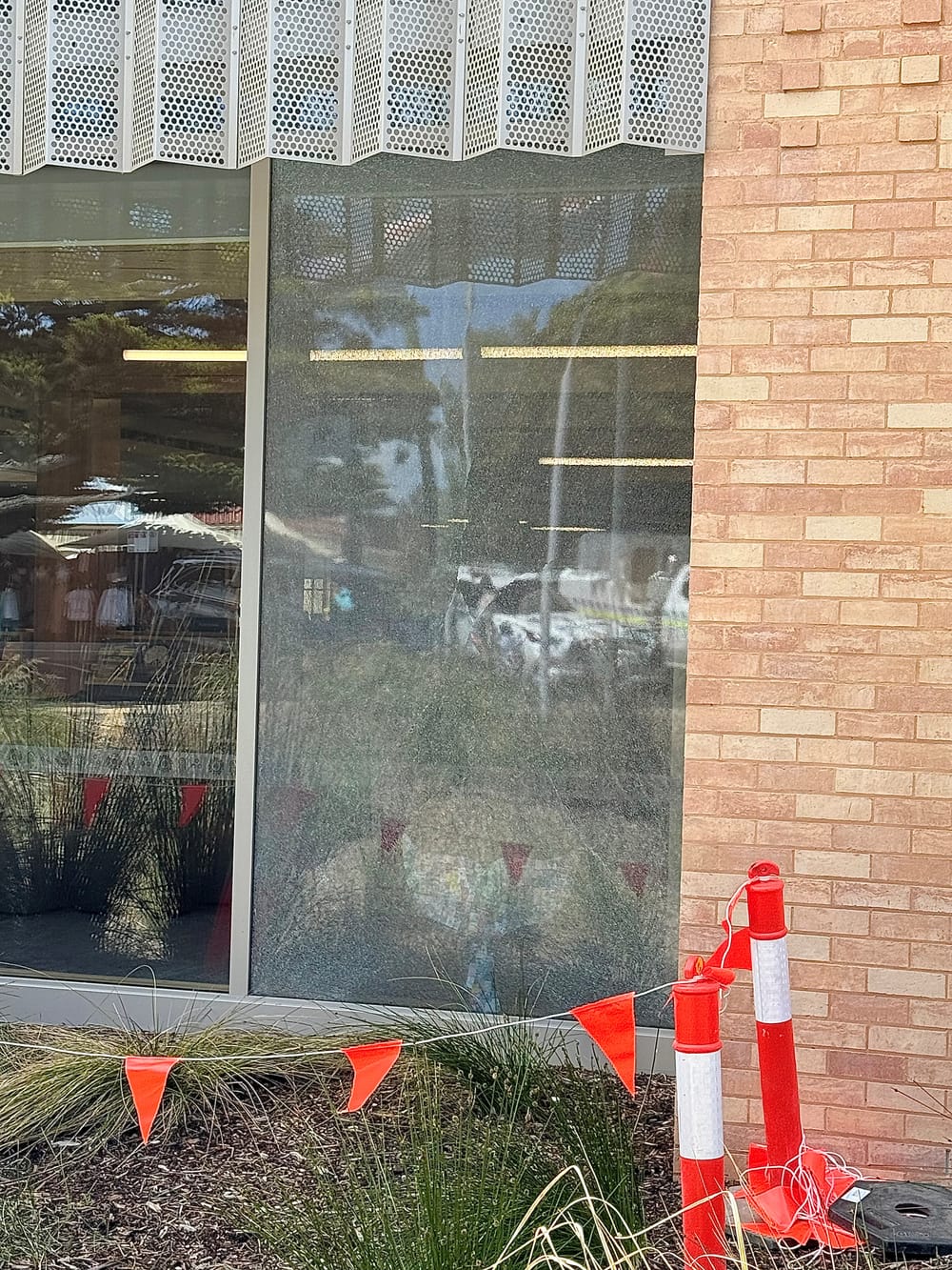 Another window shatters at Berninneit post image
