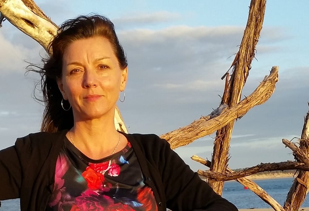 Author Lunch: Lia Hills post image