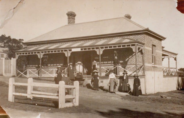 Historical walk: Connections to the past - 10am post image