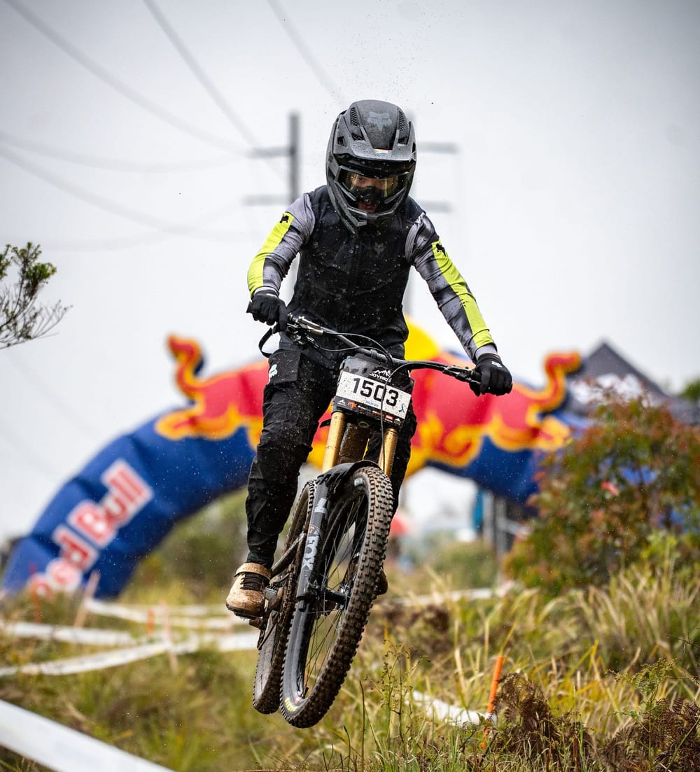 Local young guns deliver at State Downhill Titles post image