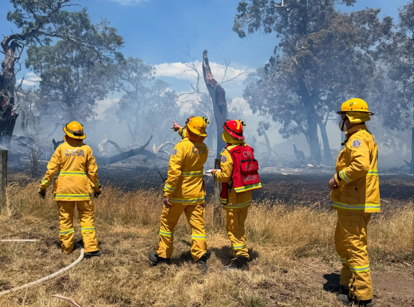 Bushfire scare for island post image